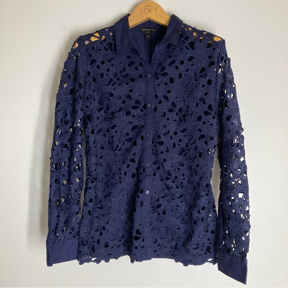 Banana Republic Navy Floral Button-Up Blouse Size M